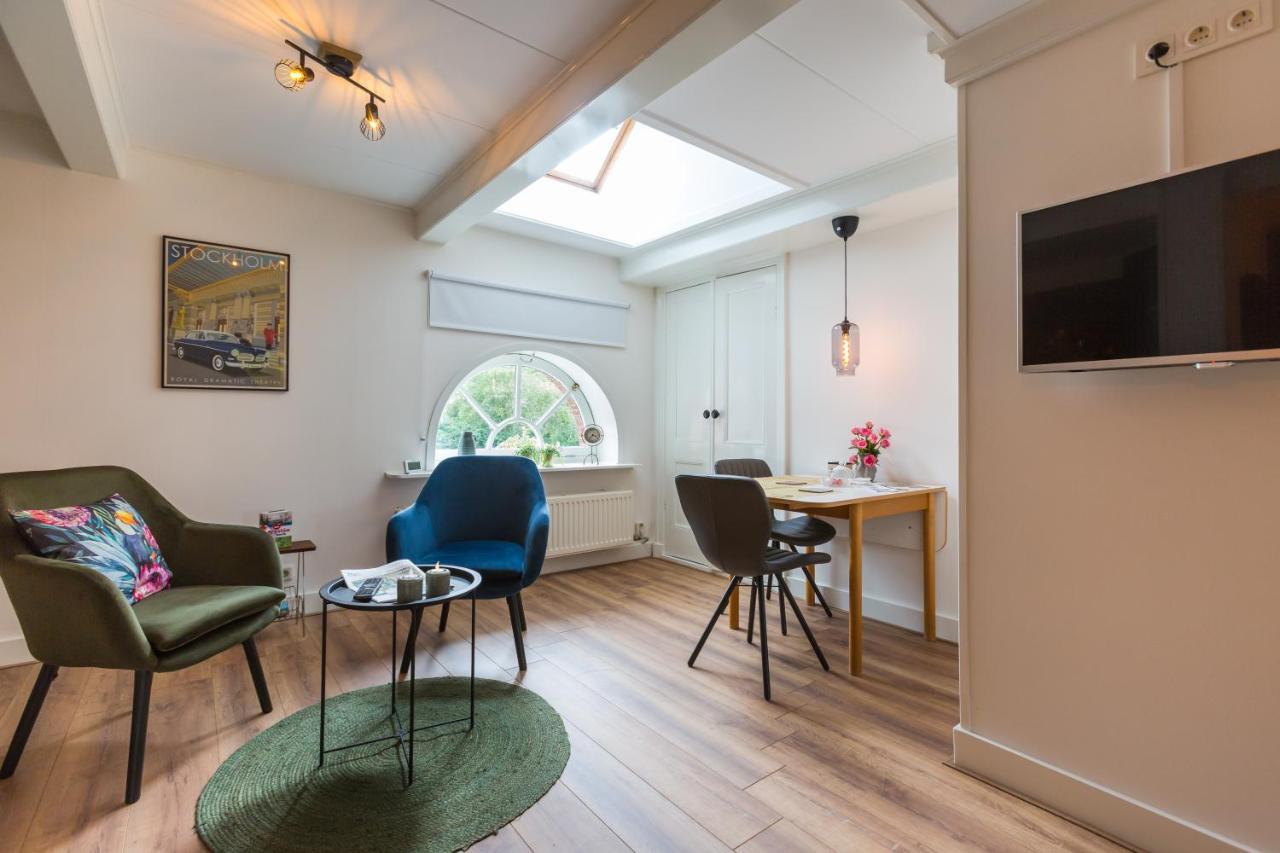 D' Ald Skoalle - Sfeervol Appartement In Oude School. Wijtgaard Εξωτερικό φωτογραφία